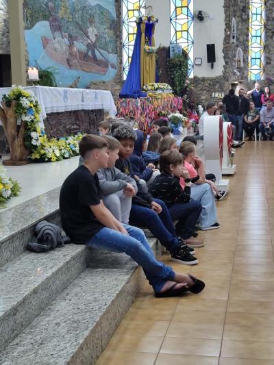 Terceira celebração do domingo reúne fiéis no Santuário de Nossa Senhora Aparecida